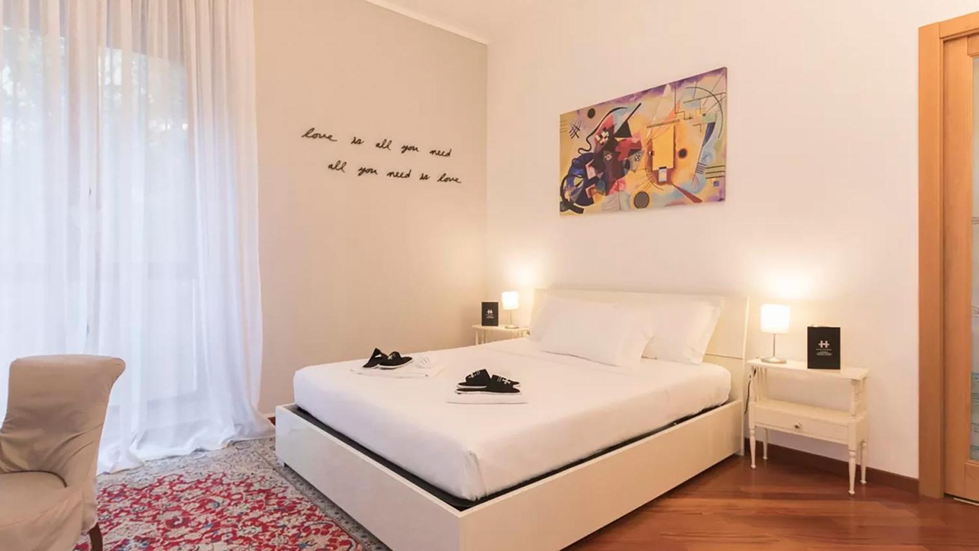 Classbnb - Two Apartments 400 Meters From The Duomo Милан Экстерьер фото