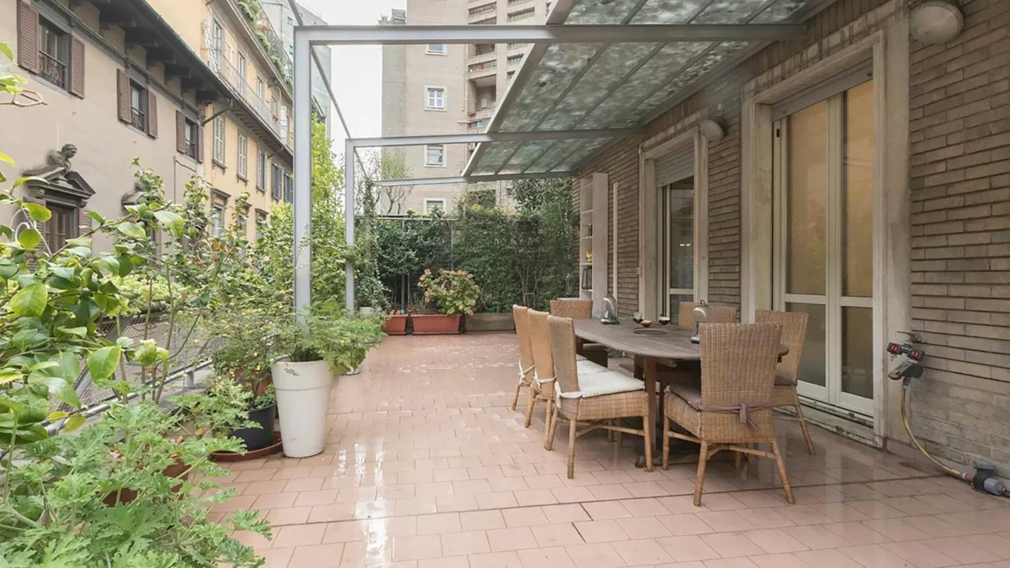 Classbnb - Two Apartments 400 Meters From The Duomo Милан Экстерьер фото