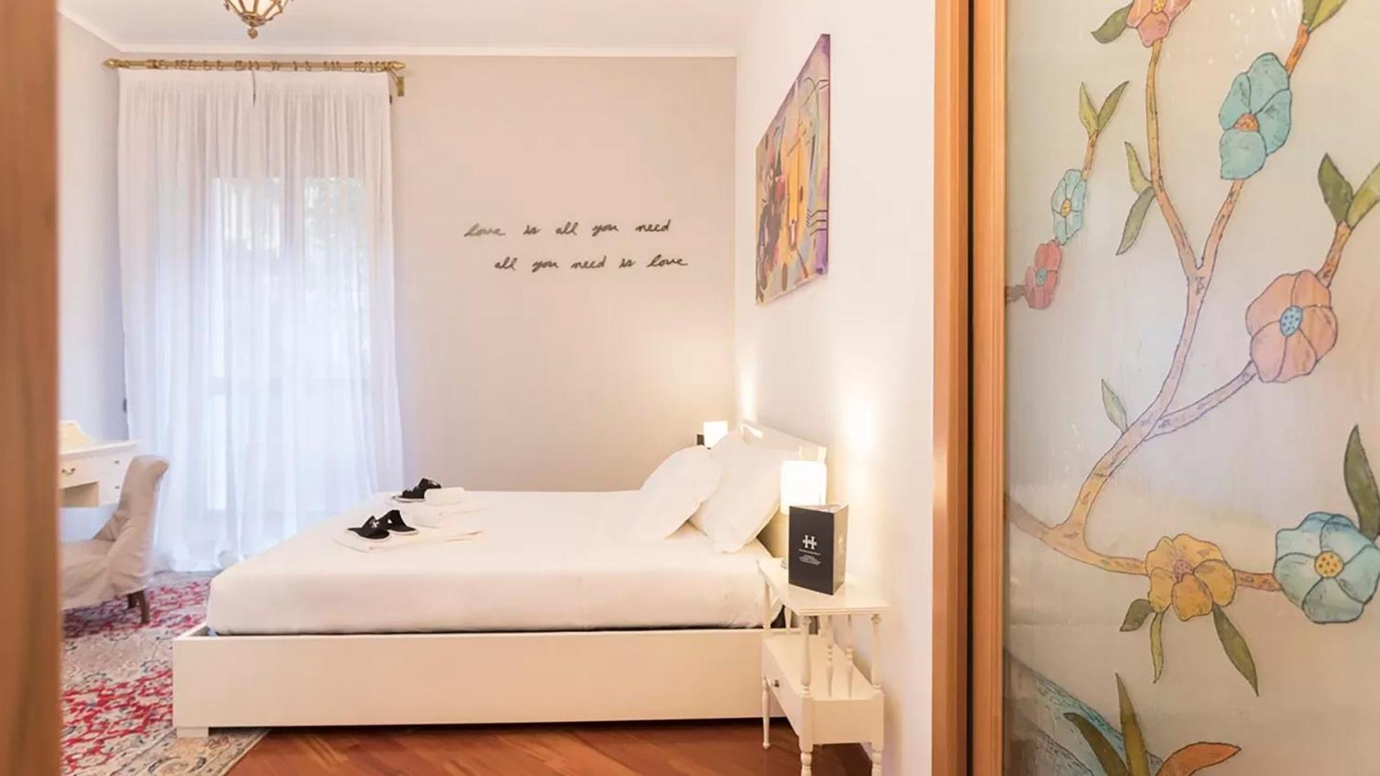 Classbnb - Two Apartments 400 Meters From The Duomo Милан Экстерьер фото