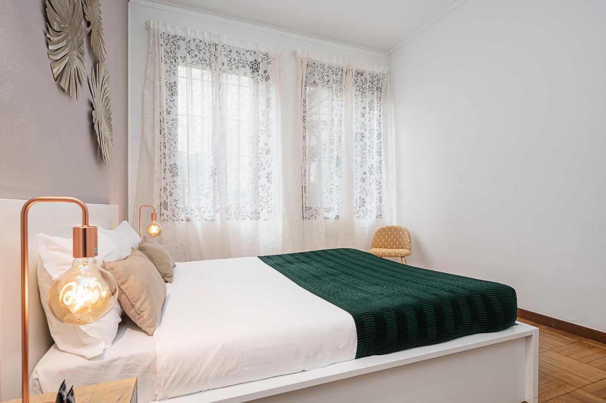 Classbnb - Two Apartments 400 Meters From The Duomo Милан Экстерьер фото