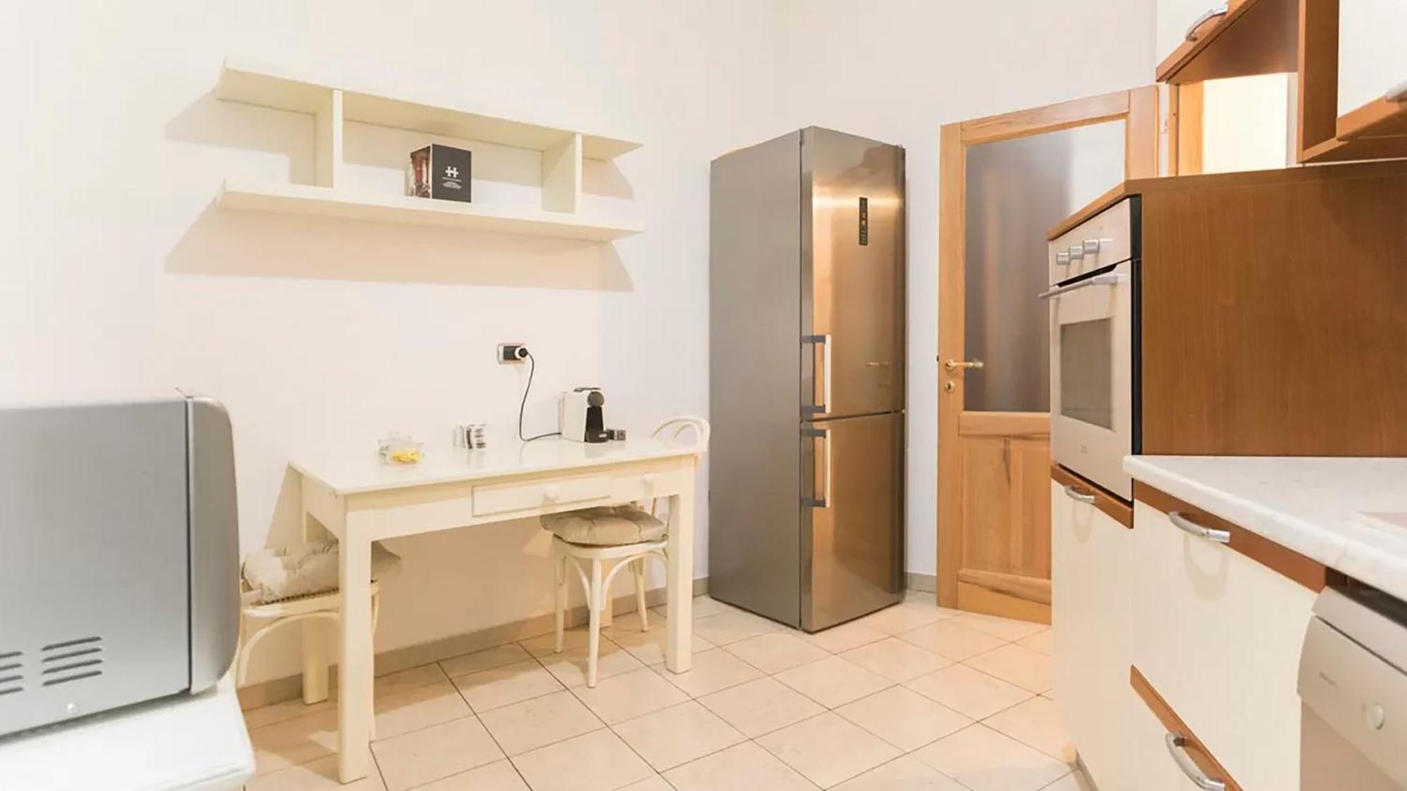 Classbnb - Two Apartments 400 Meters From The Duomo Милан Экстерьер фото