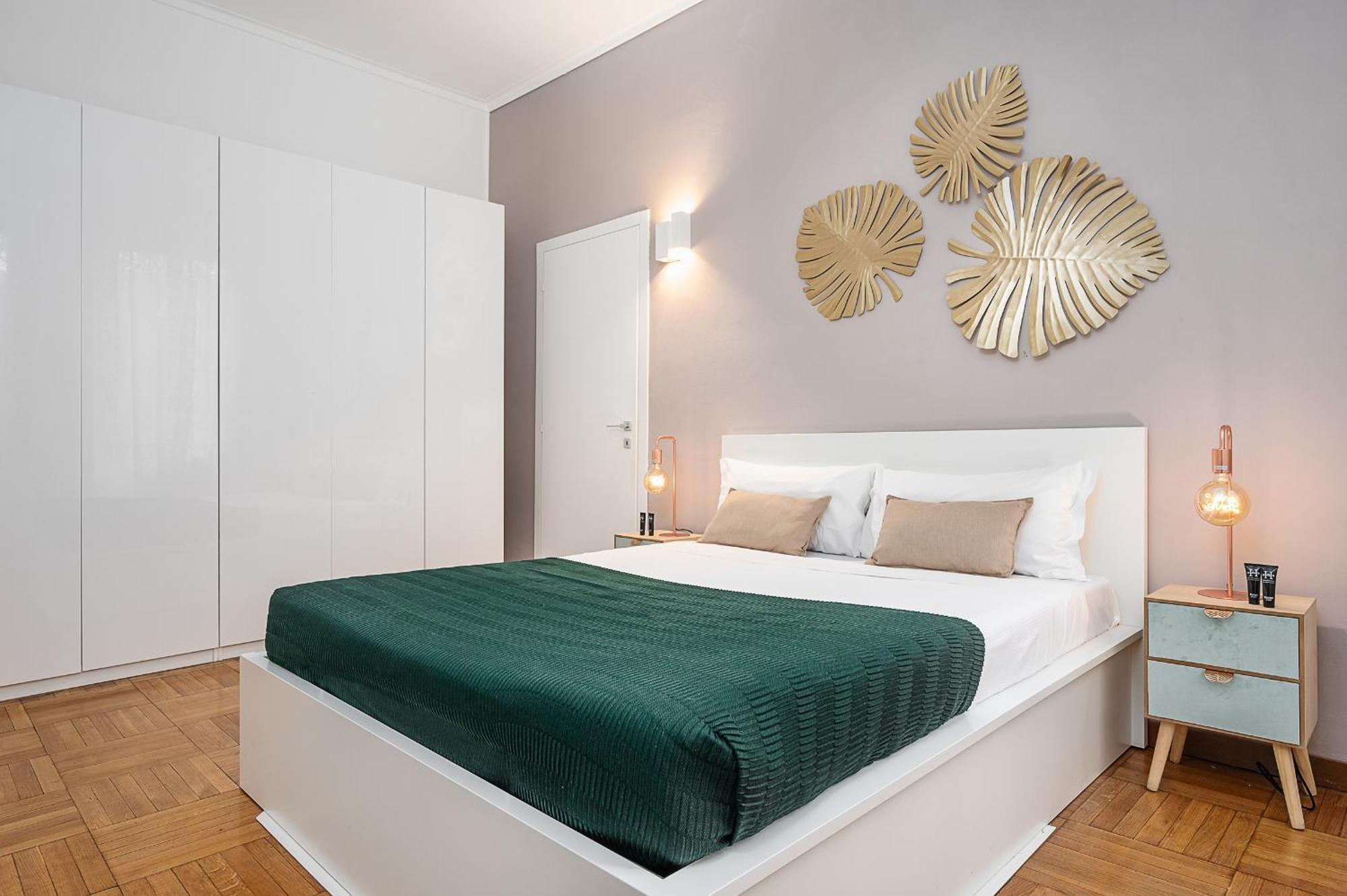 Classbnb - Two Apartments 400 Meters From The Duomo Милан Экстерьер фото